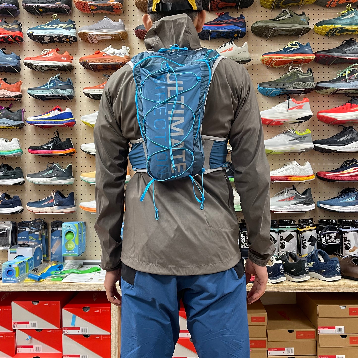 ULTIMATE DIRECTION   MOUNTAIN VEST 5